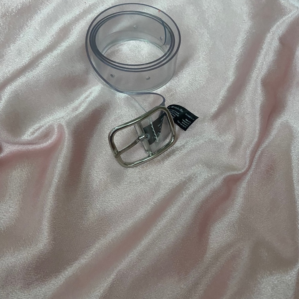 BRANDY MELVILLE- clear belt